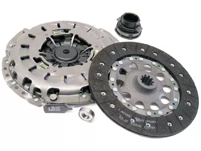 BMW Clutch Kit | 1997-2000 21217515141