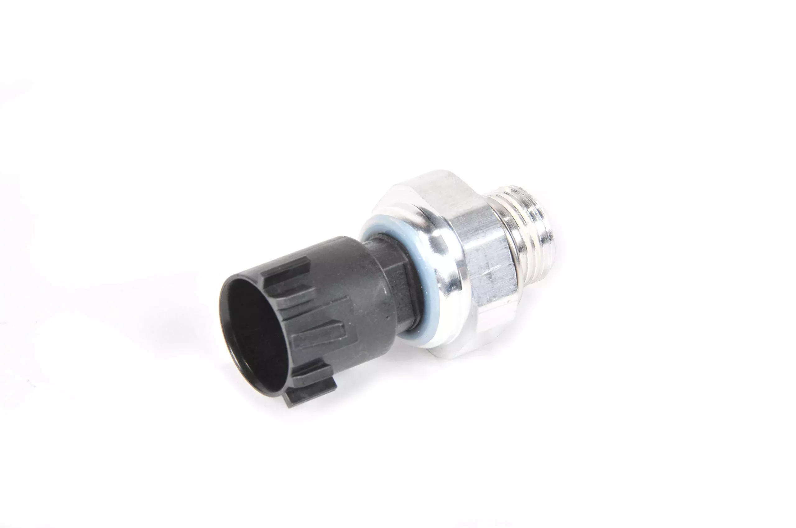 Gm Genuine Parts 12673134 Engine Oil Pressure Sensor
