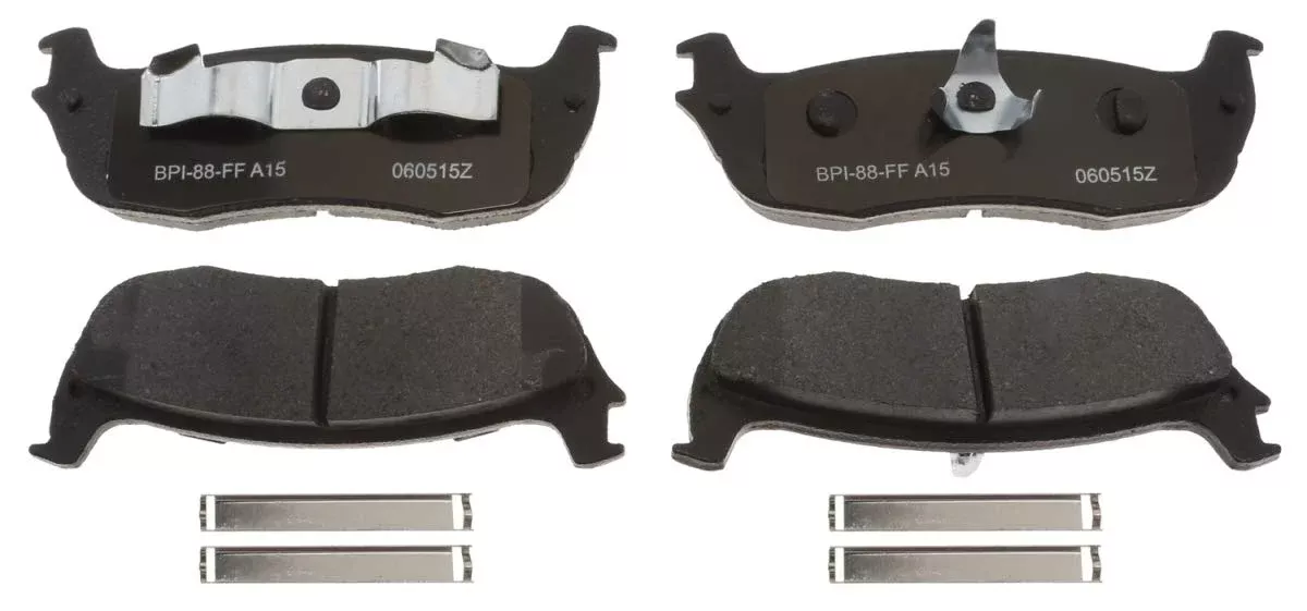 Raybestos Mgd711Ch Reliant Brake Pad Set