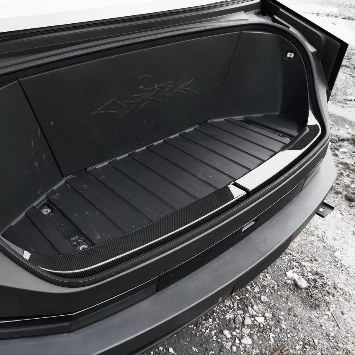 [Real Carbon Fiber] Front Trunk Guard Plate For Cybertruck